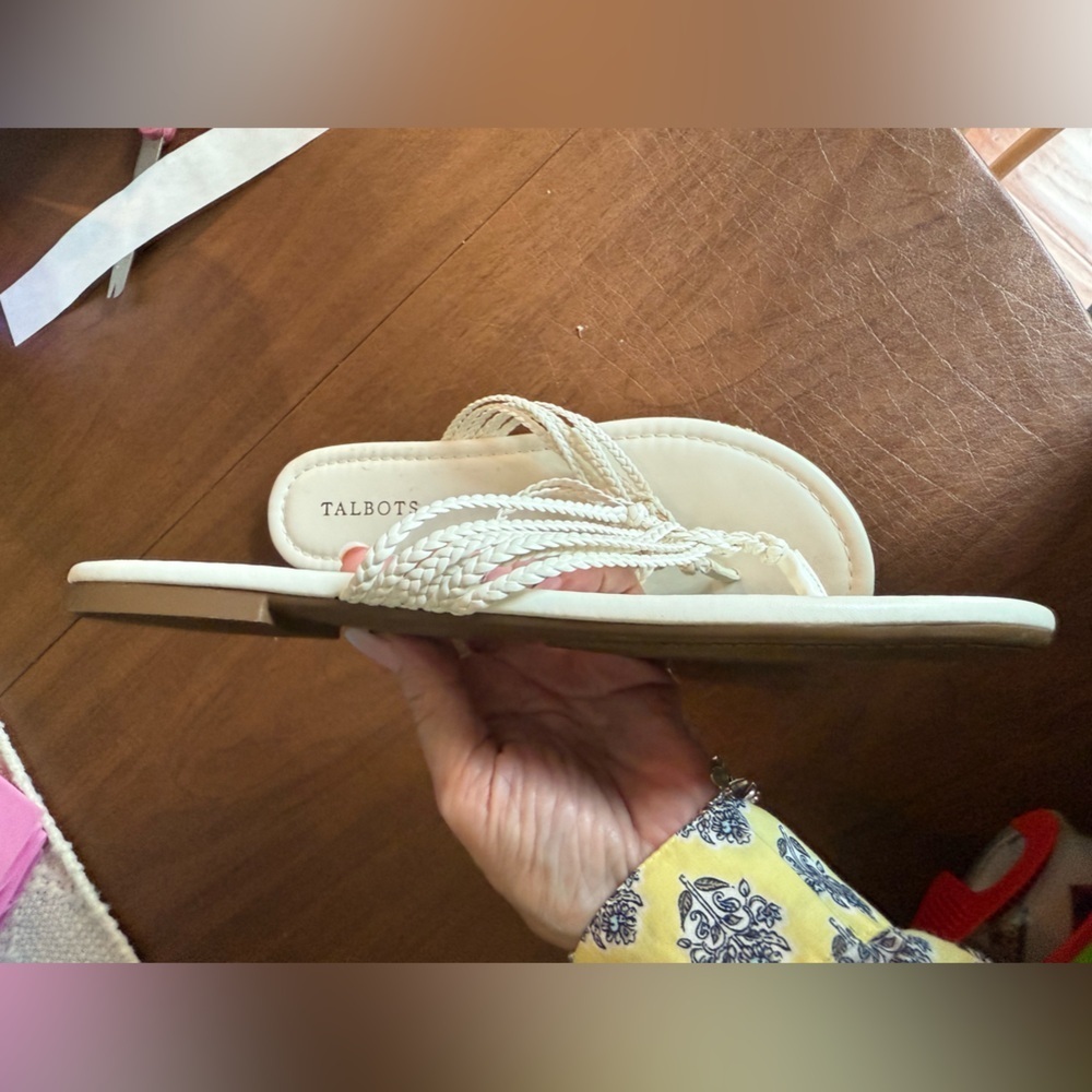 EUC Talbots Women's White Braided Sandals SZ 9 - Picture 8 of 15
